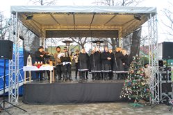 Vystúpenie KSF Mestečko - vianočné trhy 2022